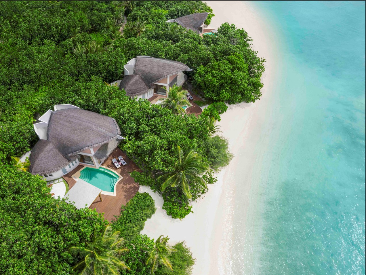 TOP 5 MOST IDYLLIC RESORTS IN THE MALDIVES FOR A SWEET SUMMER ESCAPE