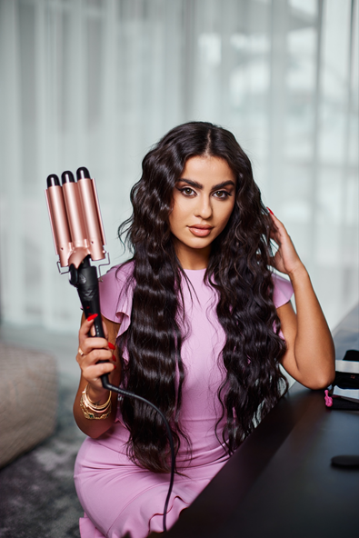 Youmi Beauty’s New Hair Curling Kit Sells Out Within One Week!