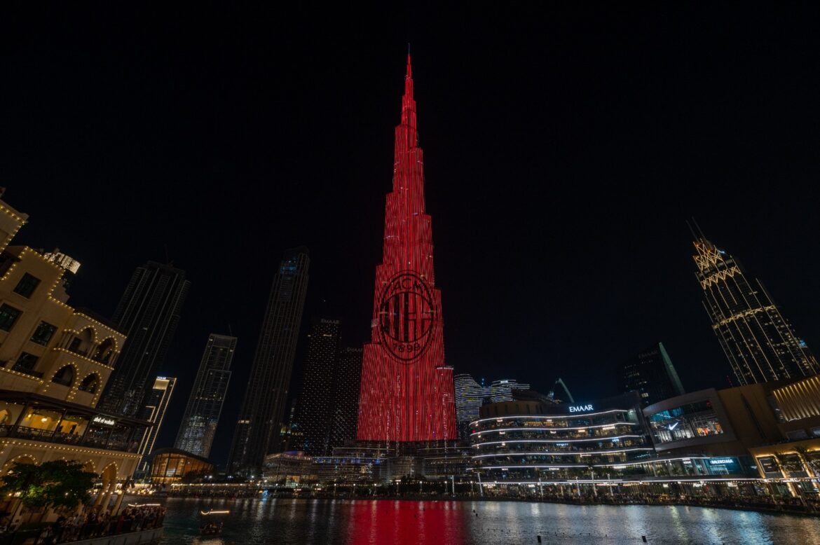 A LIGHT THAT NEVER FADES: AC MILAN COLORS THE WORLD RED AND BLACK AHEAD OF THE EURODERBY