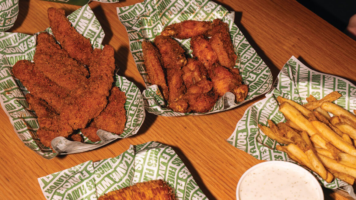 WINGSTOP’S HOT HONEY DRY RUB HAS FINALLY LANDED IN THE UAE – TIME TO TASTE THE HYPE! 