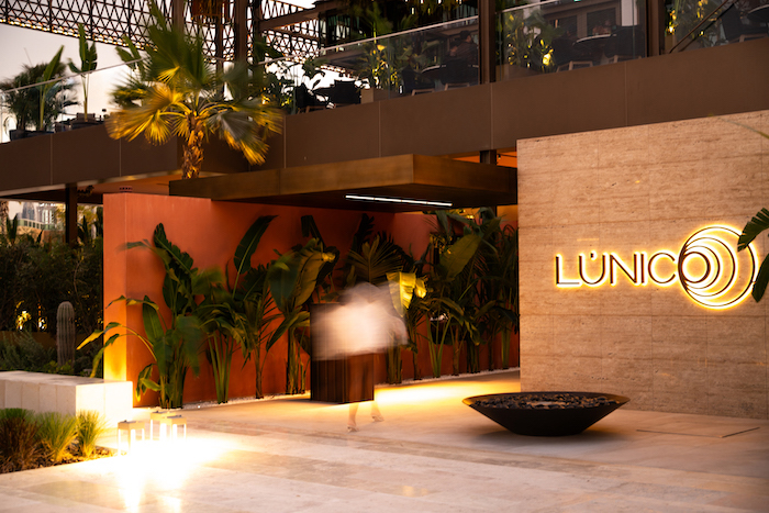 Lúnico debuts at J1 Beach showcasing Spanish fine dining and a late-night bar adventure